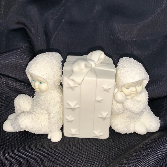 SnowBabies by Department 56 - Picture 1 of 11